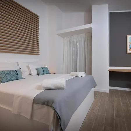 J&j With Swimming Pool Apartamento